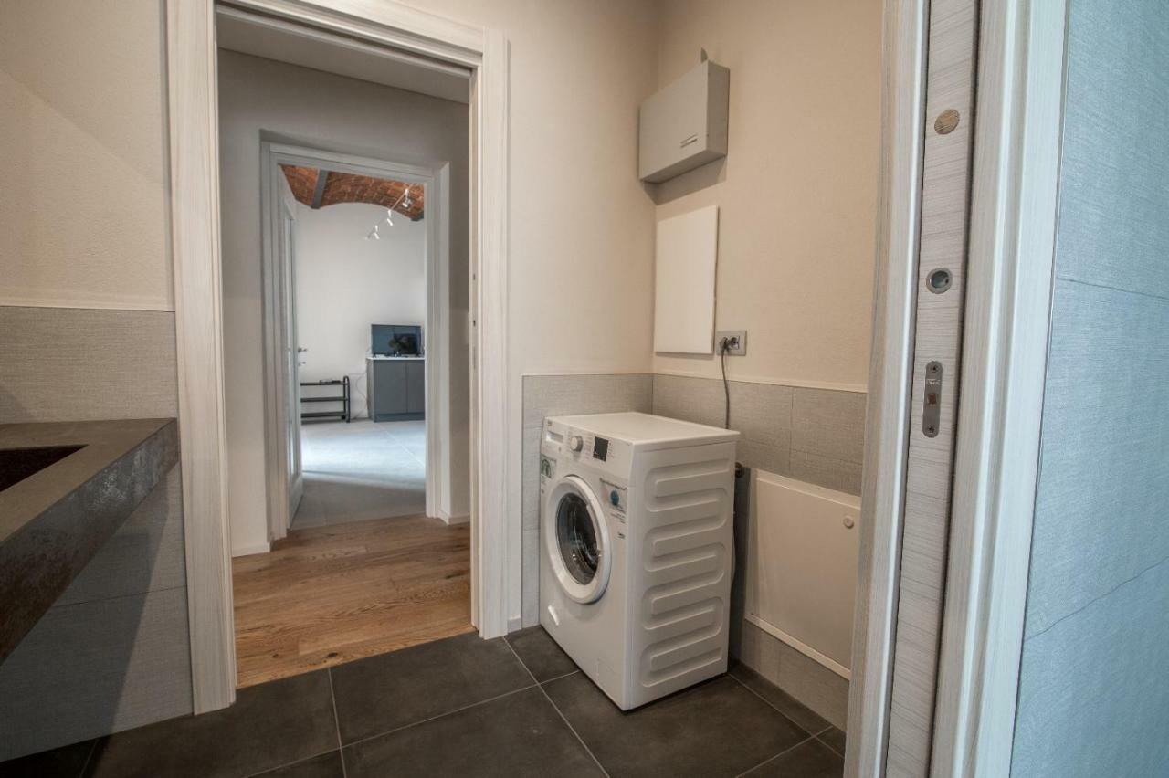 Chiara Apartment Cuneo Bagian luar foto